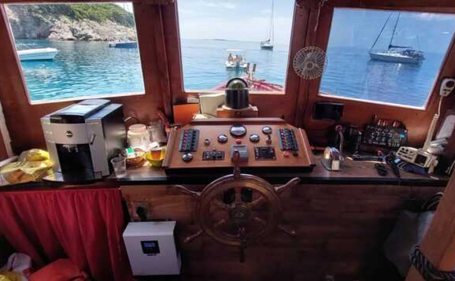 Blue Cave Cres - Passenger transport by sea, day trips with lunch and drinks, fish picnic (18)