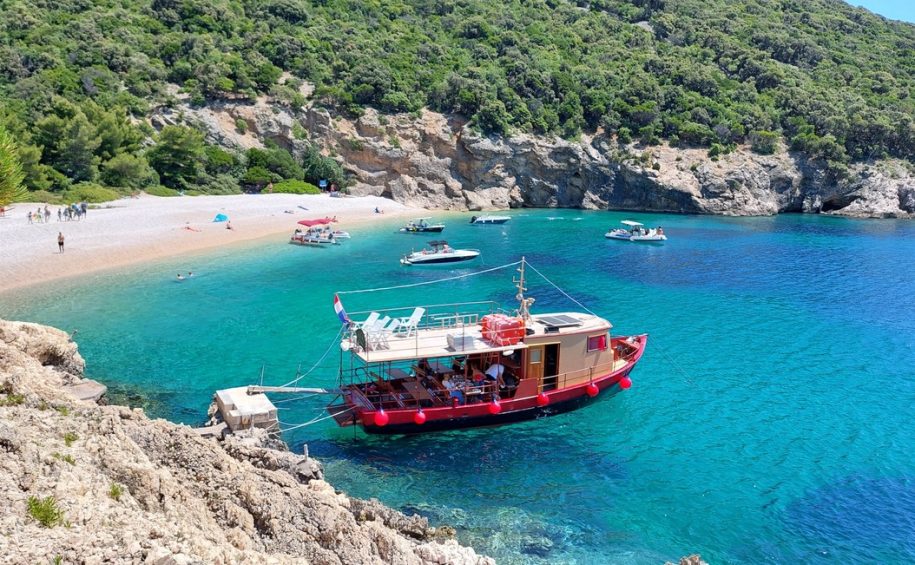 Blue Cave Cres - Passenger transport by sea, day trips with lunch and drinks, fish picnic (2)