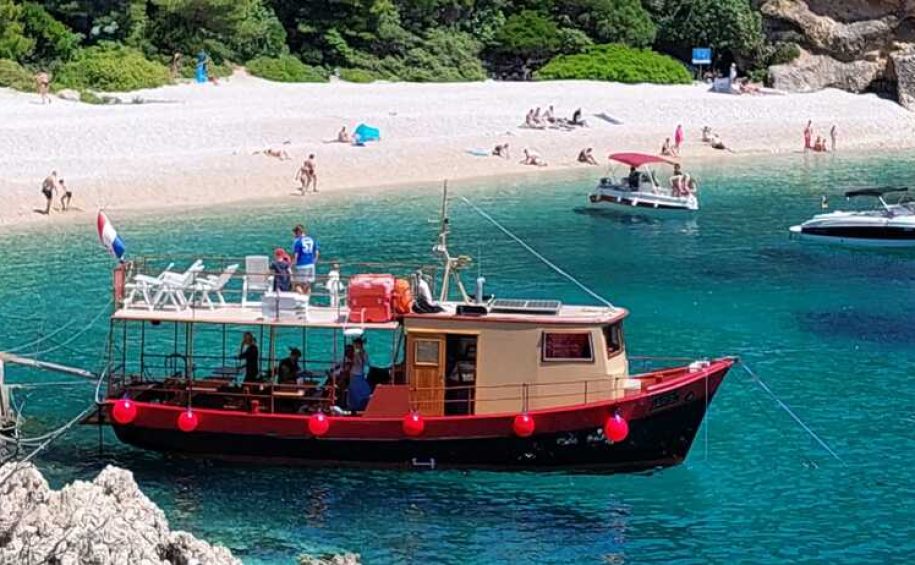 Blue Cave Cres - Passenger transport by sea, day trips with lunch and drinks, fish picnic (9)